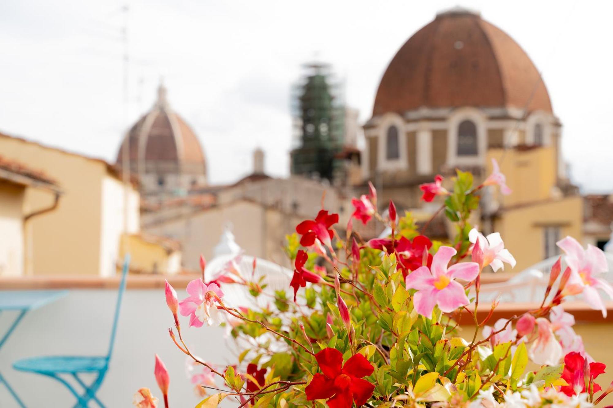View Boutique - Milu Holidays Florencia