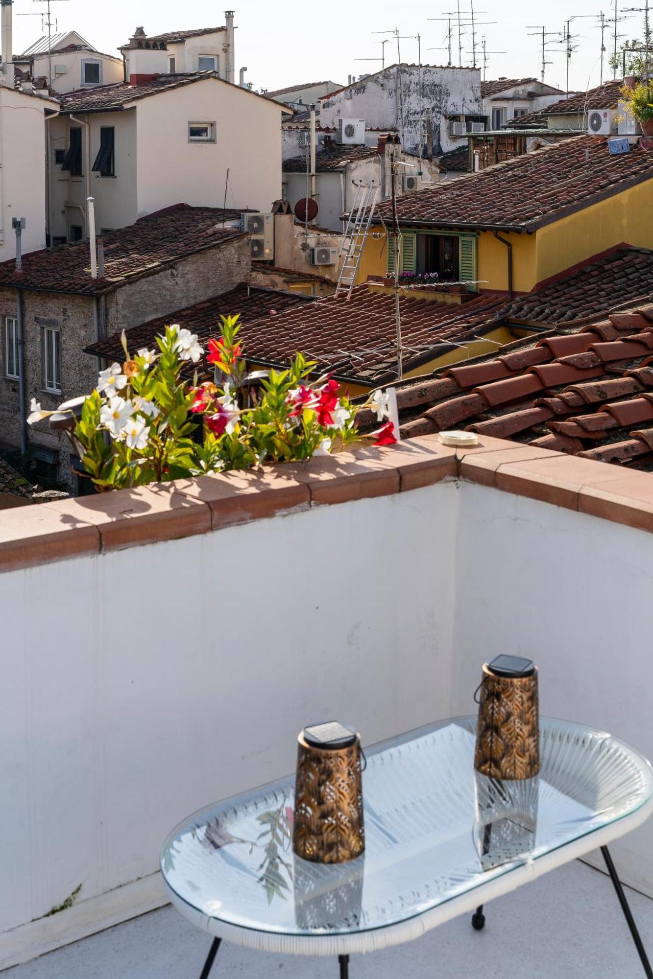 View Boutique - Milu Holidays Florencia